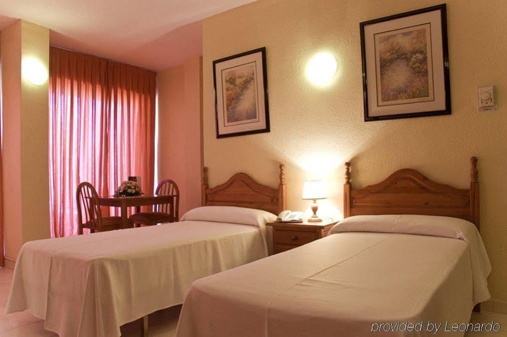 Apartamentos Resitur Sevilla Zimmer foto
